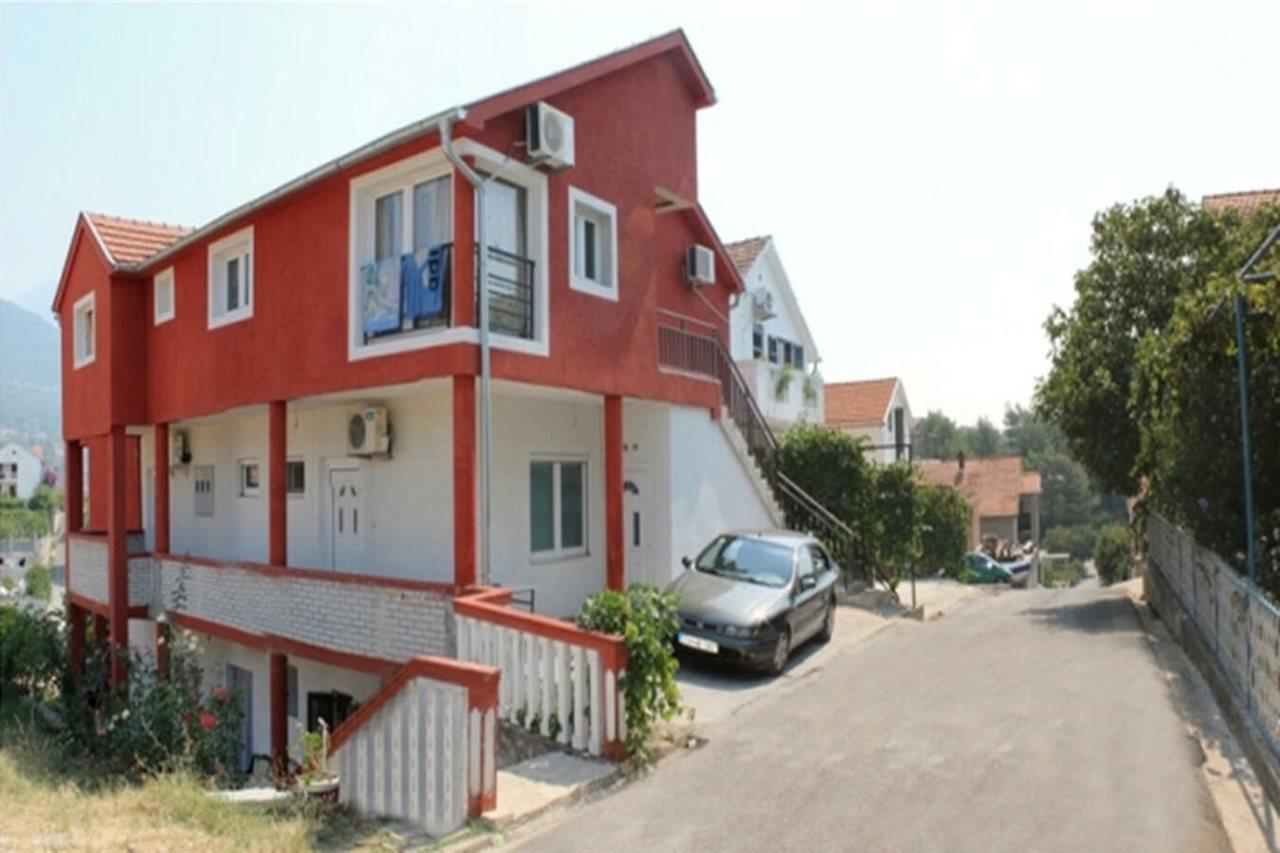 Apartments Bordo Тиват Екстер'єр фото