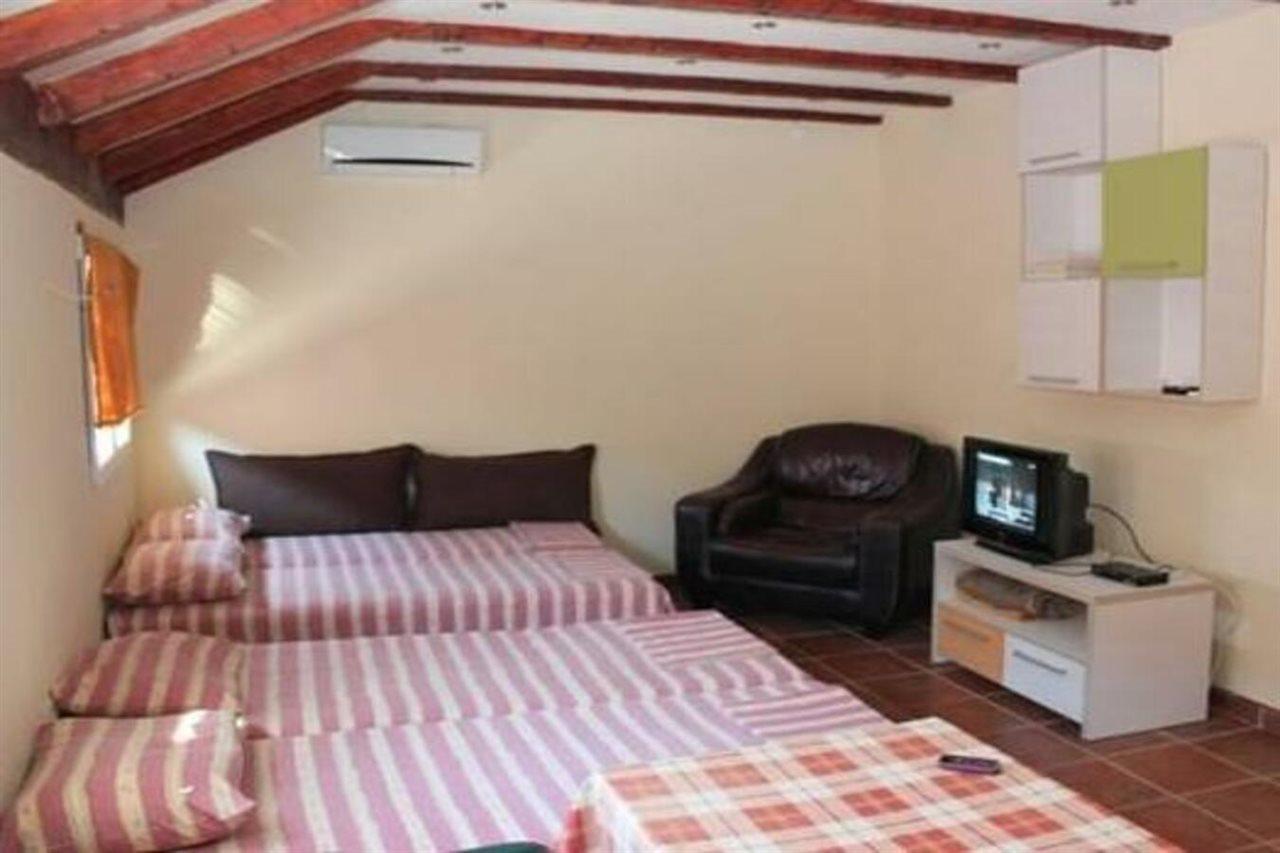Apartments Bordo Тиват Екстер'єр фото